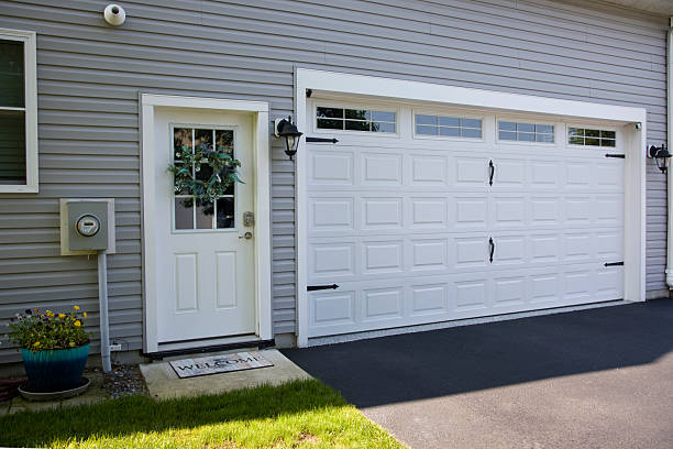 24/7 Emergency Garage Door Panel Replacement experts in Garrett, WA